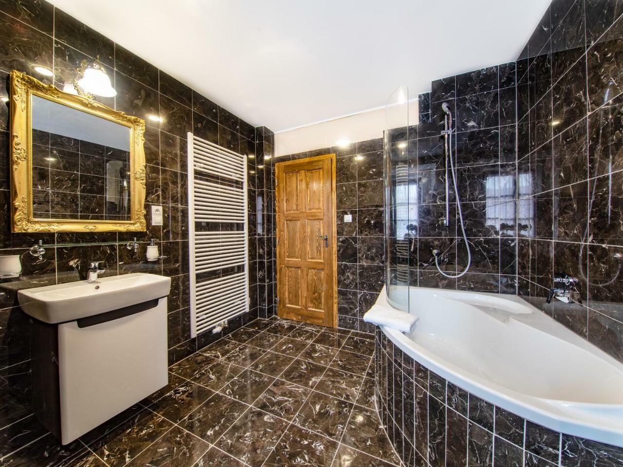 Residence Safari Resort - Chateau Borovany  Dış mekan fotoğraf